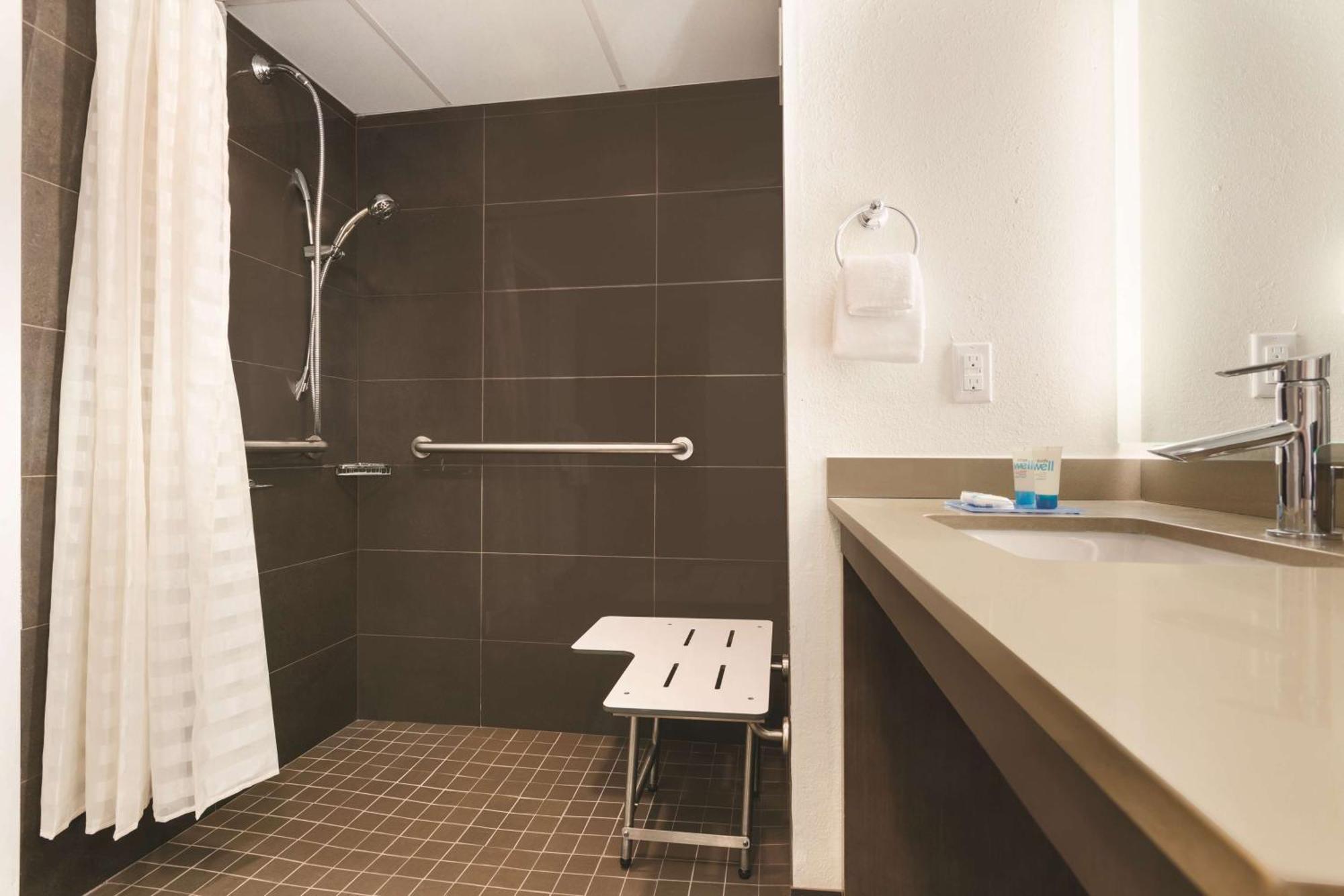 Clt Sky Suites Charlotte Kültér fotó