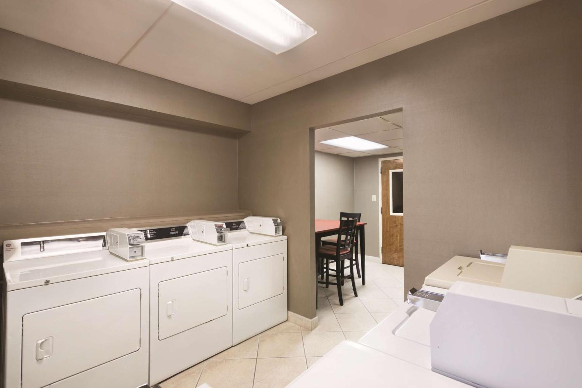 Clt Sky Suites Charlotte Kültér fotó